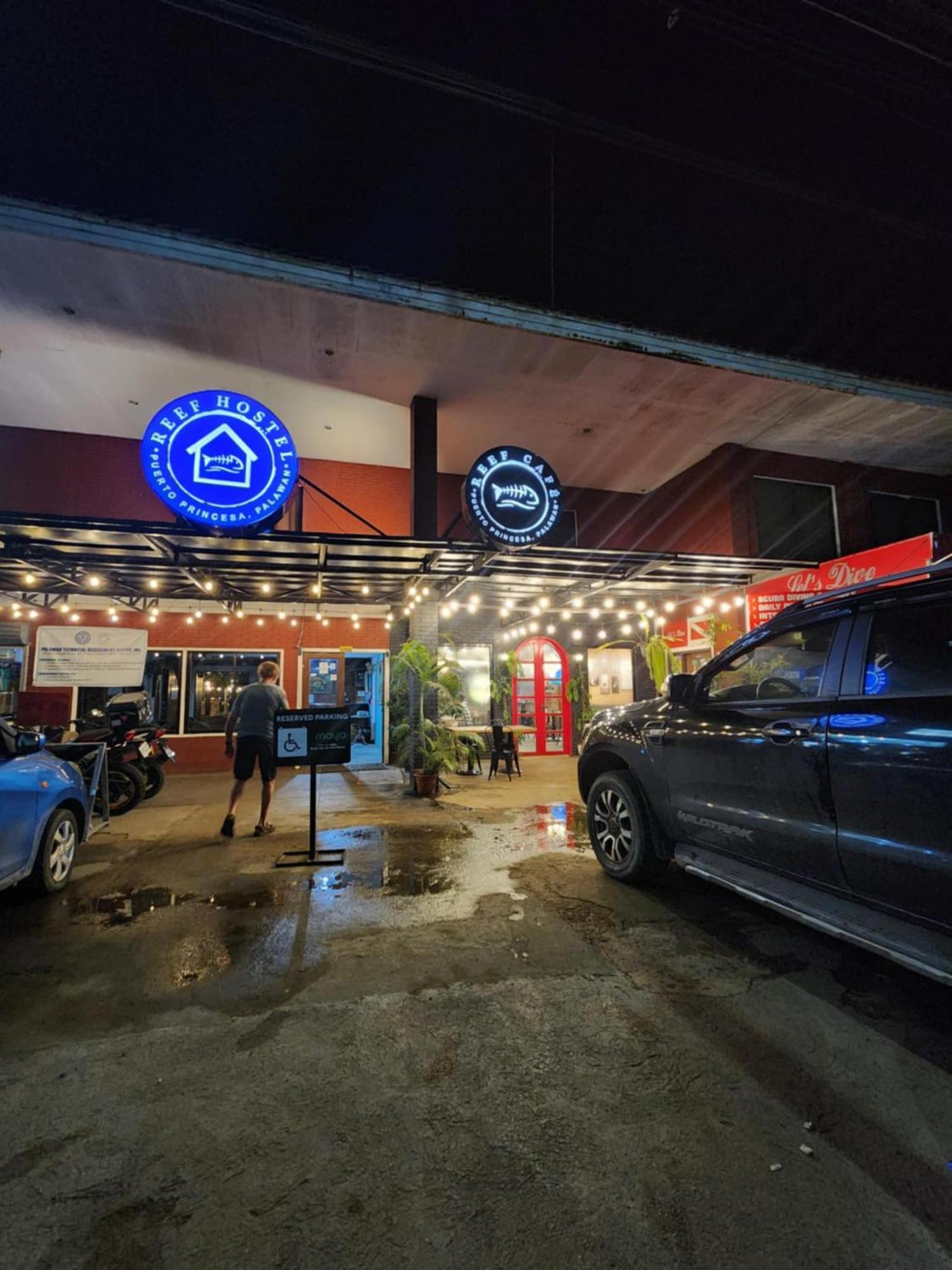 Reef Hostel Puerto Princesa Екстериор снимка