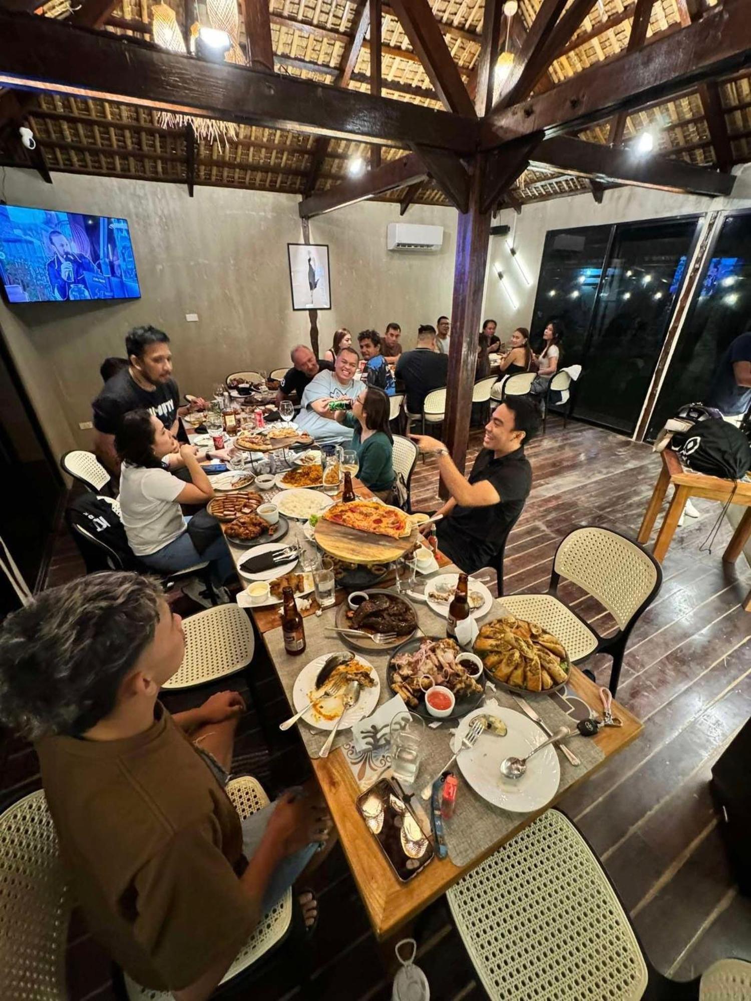 Reef Hostel Puerto Princesa Екстериор снимка