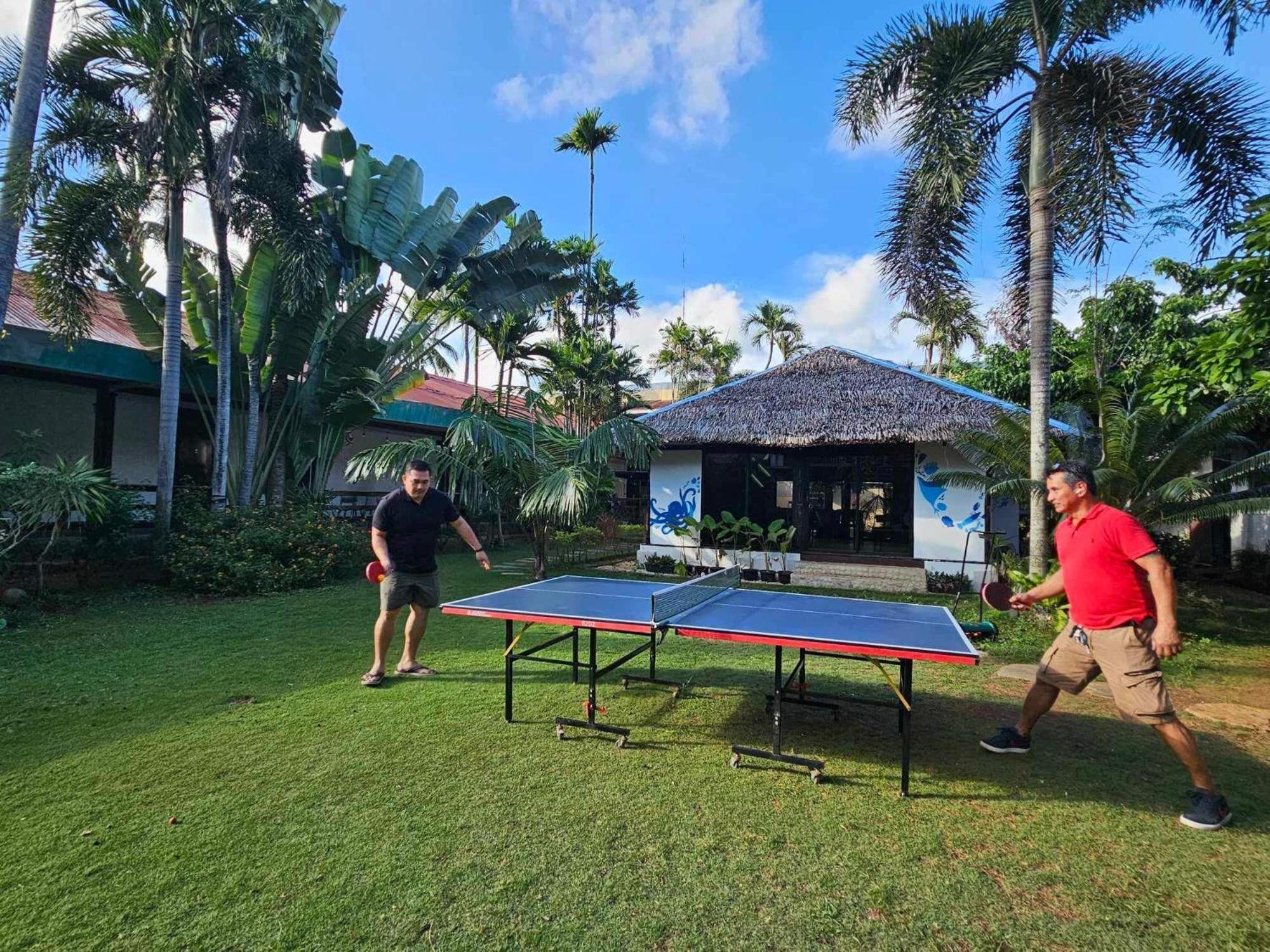 Reef Hostel Puerto Princesa Екстериор снимка