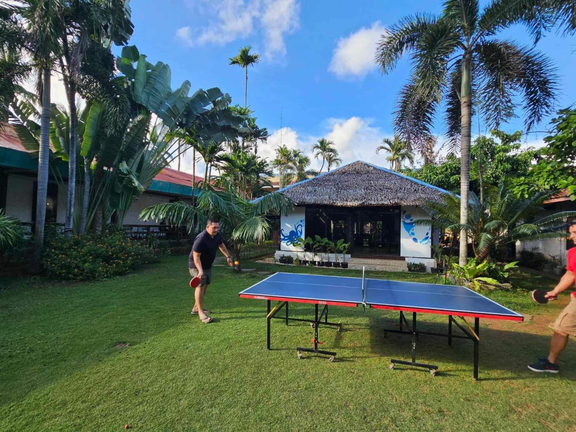 Reef Hostel Puerto Princesa Екстериор снимка